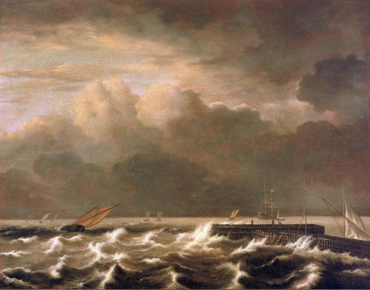 Stormigt hav slår in över piren och visar små fiskebåtar som fångats i stormen. Olja på duk av Jacob Isaakszoon van Ruisdael (Ruysdael) (1628-1682). av Jacob Isaakszoon van Ruysdael