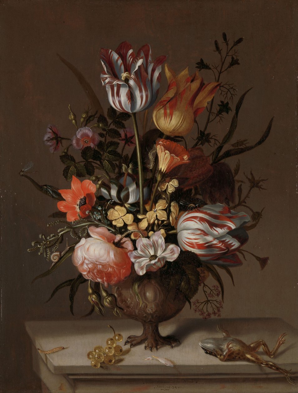 Stilleben med en vas med blommor och en död groda av Jacob Marrel