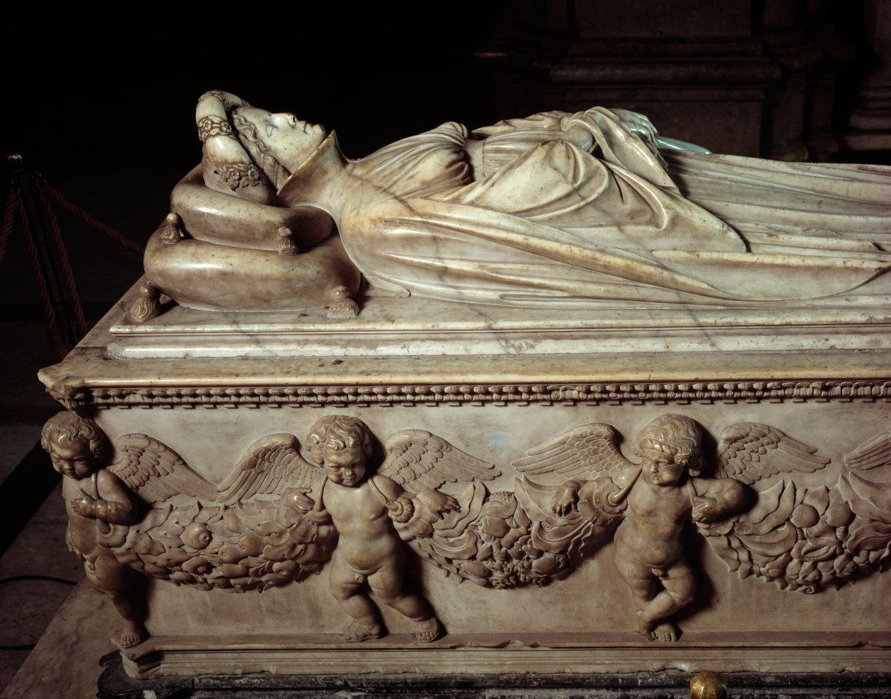 Ligger av Ilaria del Carretto (1379-1405), hustru till Paolo Guinigi (1376-1432) italiensk politiker (Ilaria del Carrettos begravningsmonument, fru till Paolo Guinigi) Marmorskulptur av Jacopo della Quercia (1371 / 74-1438-) 14068 1407 Lucca (Lucca), kated av Jacopo della Quercia