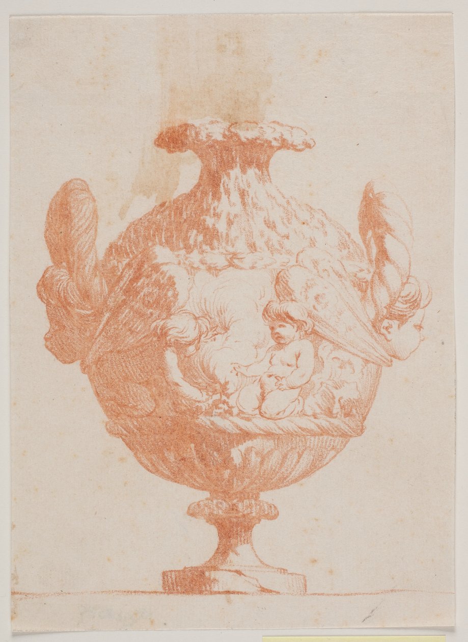 Dekorativ vas med två huvuden och två putti. Kopiera enligt pl. 19 i sviten med vaser designade av Saly 1746. "Vasa a se inventa..." av Jacques Francois Joseph Saly