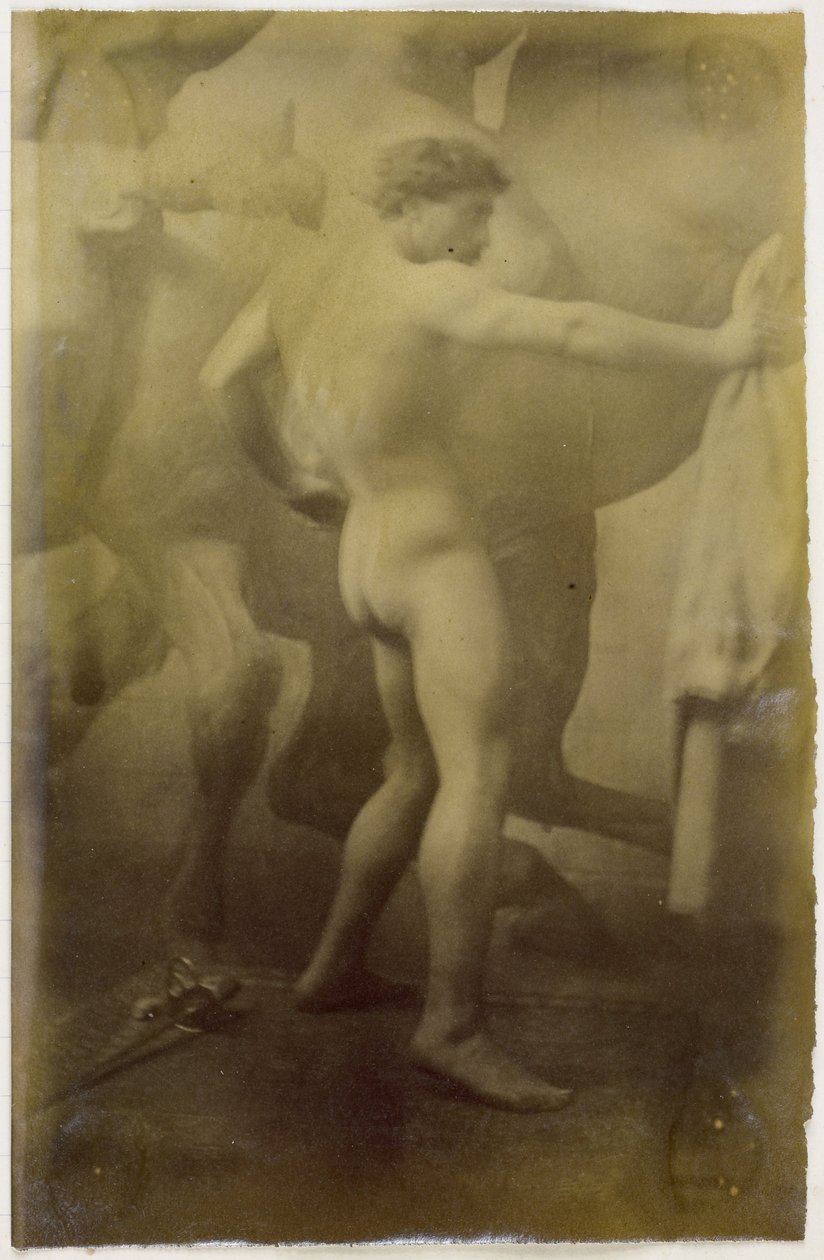 Studie av en naken manlig modell, stående mot bakgrunden av en monumental väggmålning av hästar, i Jacques de Lalaings ateljé av Jacques Lalaing (attributed to)
