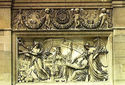 Relief som visar en allegori över undertecknandet av Presburgfördraget, 26 december 1805 (marmor) av Jacques Philippe Lesueur