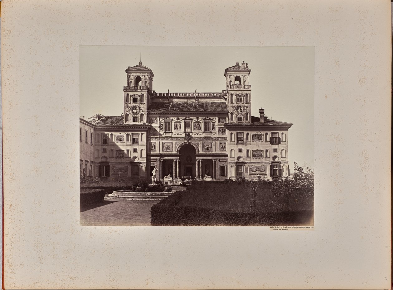 Villa Medici; fasaden mot trädgården, nu Académie de France av James Anderson