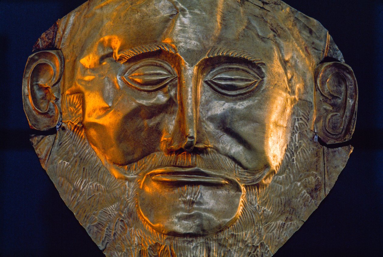 En begravningsmask från bronsåldern. Arkeologiska nationalmuseet, Aten, Grekland. av James L Stanfield