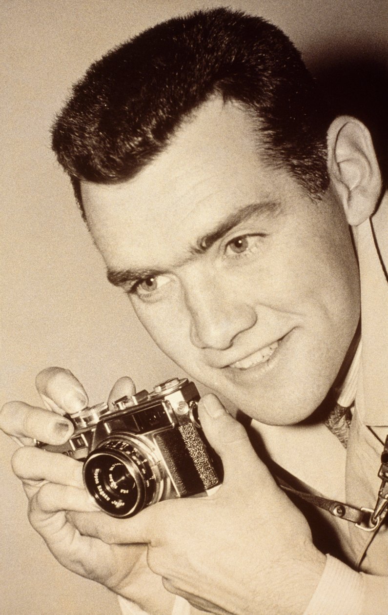 Milwaukee Post, fotograf James L. Stanfield. Milwaukee, Wisconsin. Han håller i... av James L Stanfield