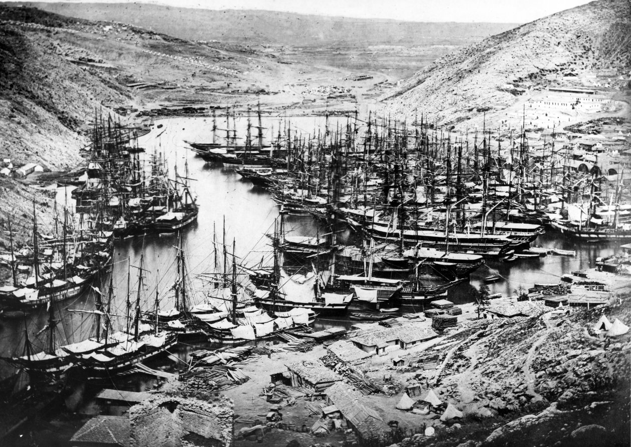 Balaklavas hamn under Krimkriget, c.1855 av James Robertson
