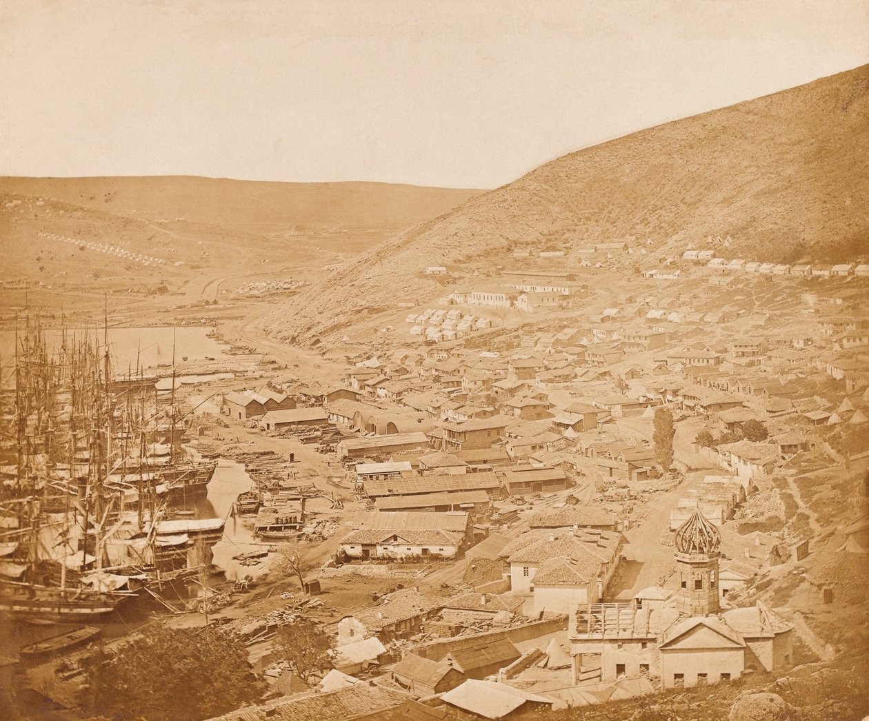 Balaklava ser norrut, 1855 av James Robertson
