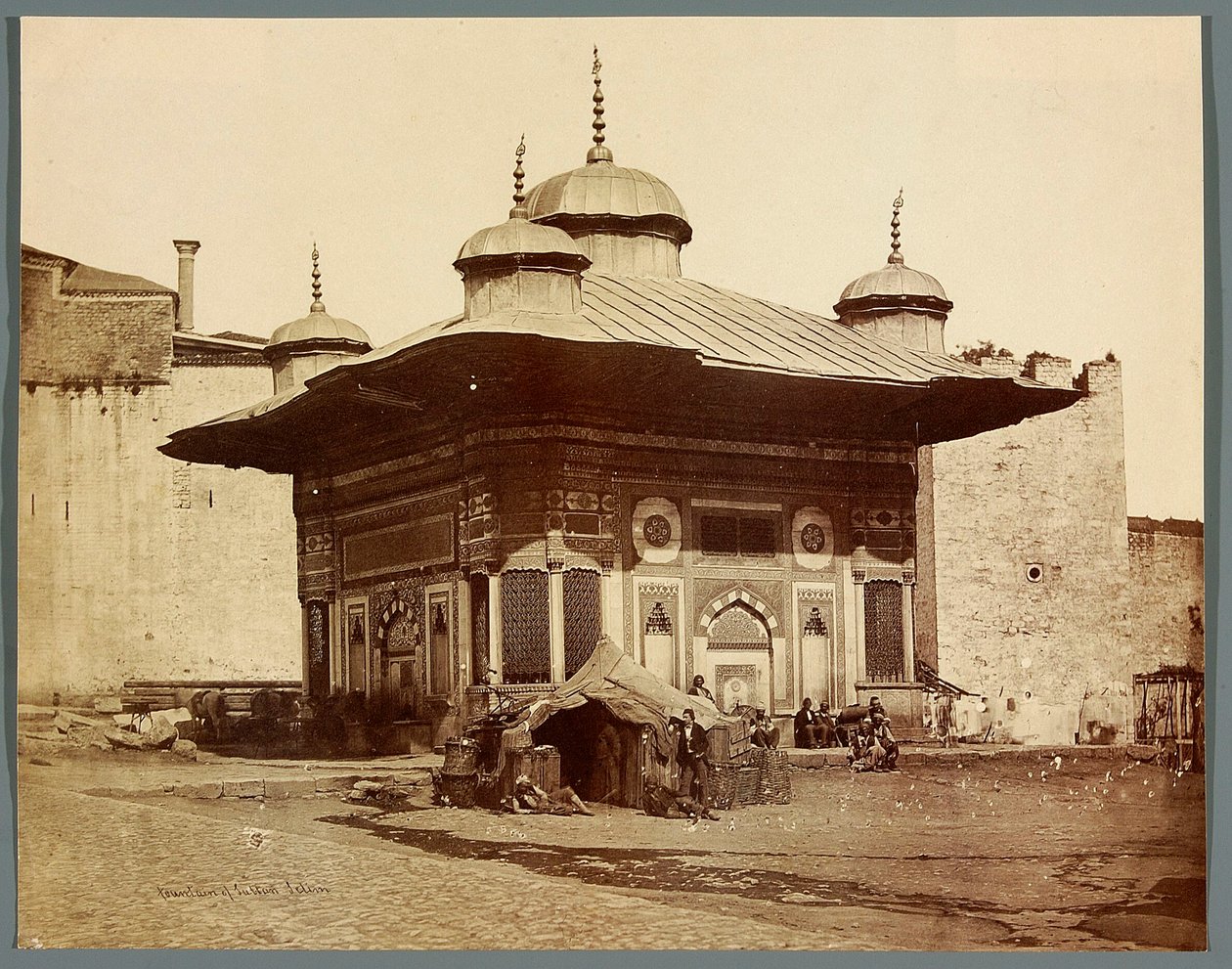 ”Sultan Selims fontän” [Istanbul. Sultan Selims fontän] av James Robertson