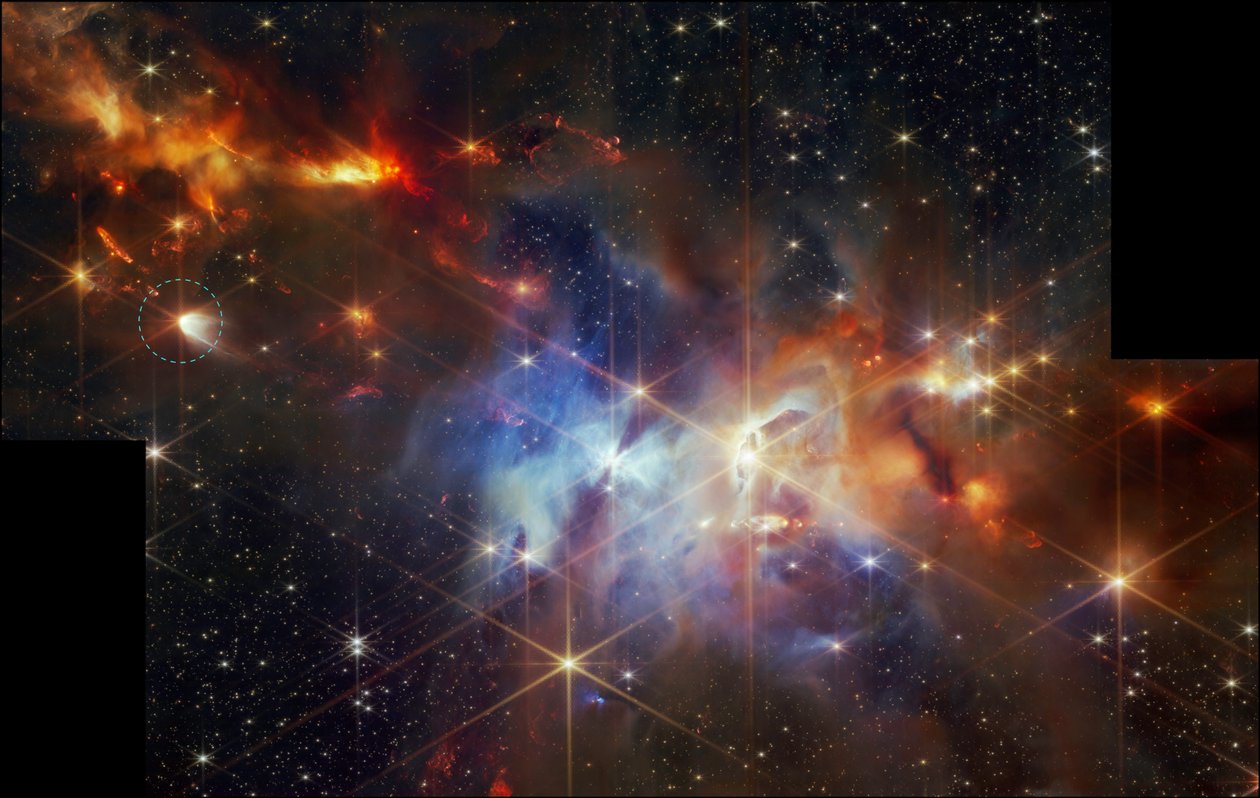 Protostjärnan EC 53 i Serpensnebulosan (bild tagen med NIRCam) av James Webb Space Telescope (NASA)