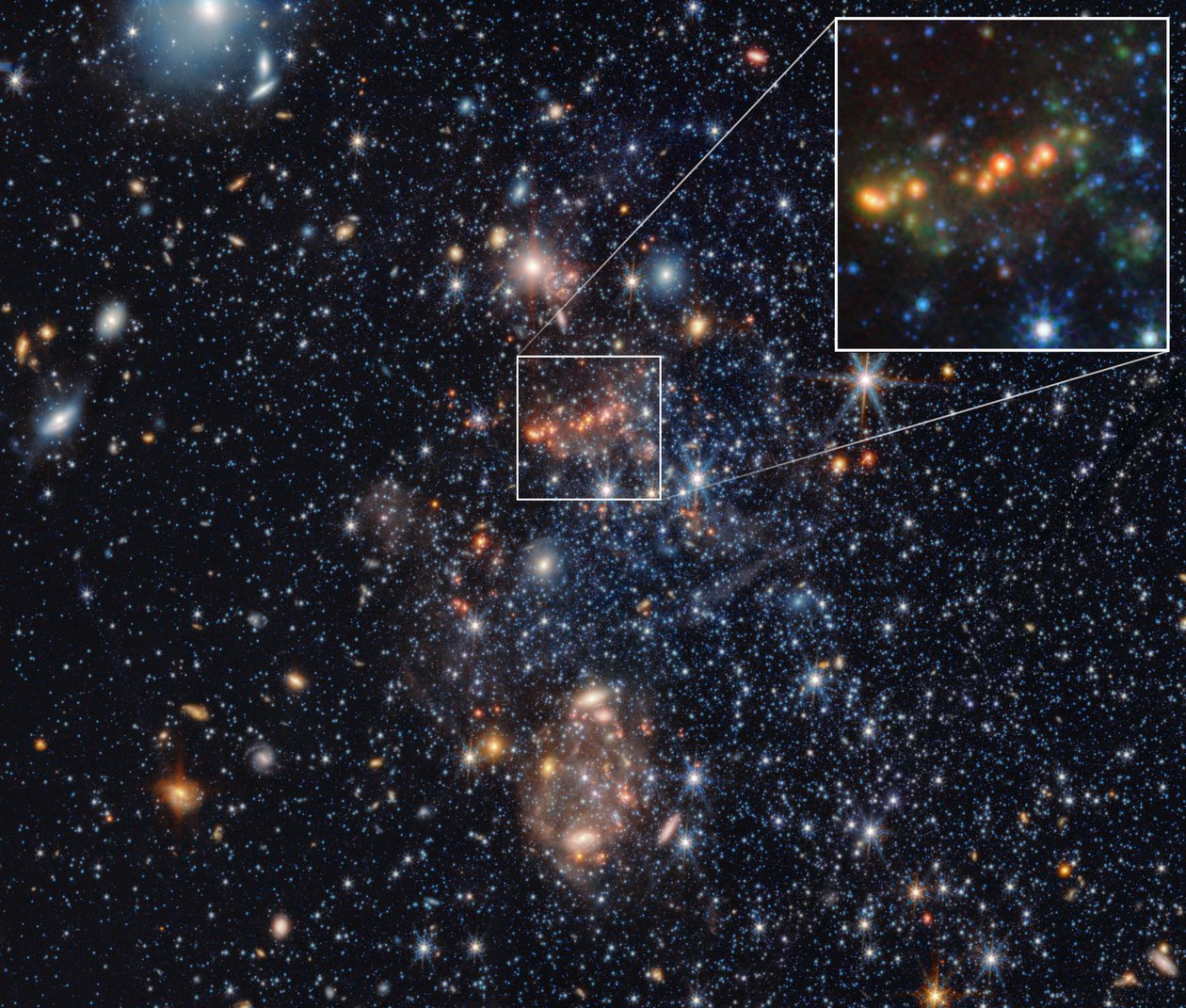 Sextans A – utdrag av polycykliska aromatiska kolväten (bilder från NIRCam och MIRI) av James Webb Space Telescope (NASA)