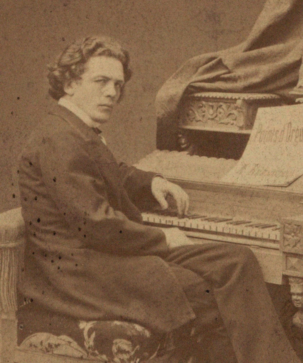Porträtt av kompositören Anton Rubinstein 1829-1894, ca 1860-1870. av Jan Mieczkowski