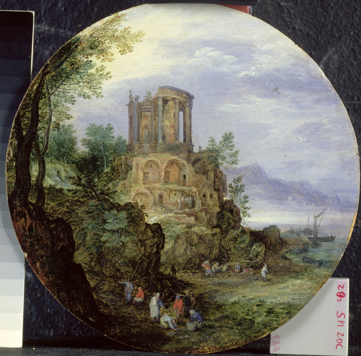 South Coast Landscape with the Temple of Vesta in Tivoli, 1595  av Jan the Elder Brueghel