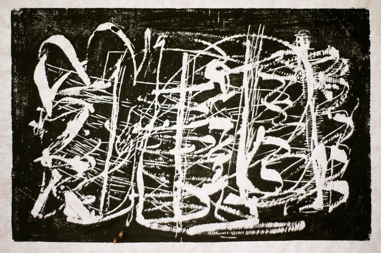 Tidens musik, 2014 (motorsågsträsnitt på rispapper) av Janet McKenzie