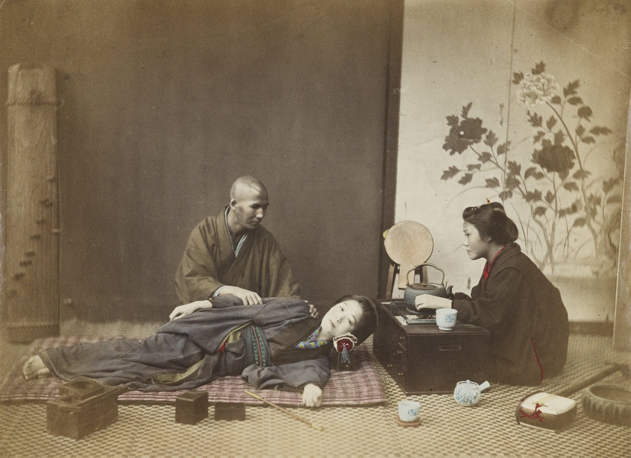 Japansk inhemsk interiör (handfärgat bw-foto) av Japanese Photographer