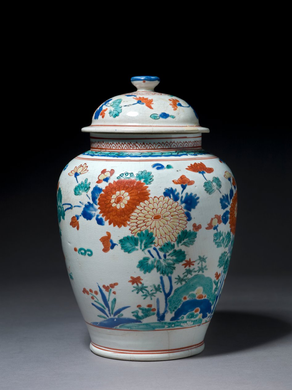 Burk med lock, ca 1670-80 (kakiemonporslin) av Japanese School