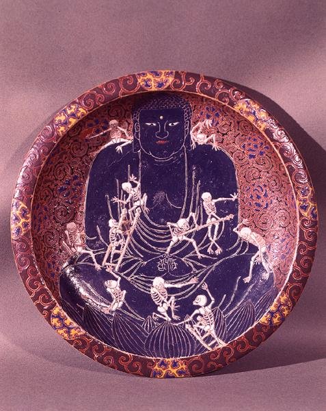 Tallrik föreställande Buddha med tio skelett (keramik) (se även 182440) av Japanese School
