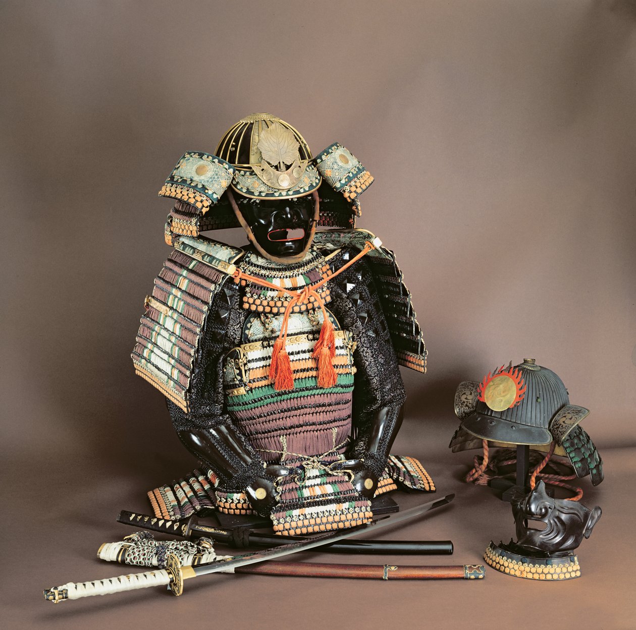 Samurajrustning, Muromachi-perioden (1333-1571) c.1384 av Japanese School