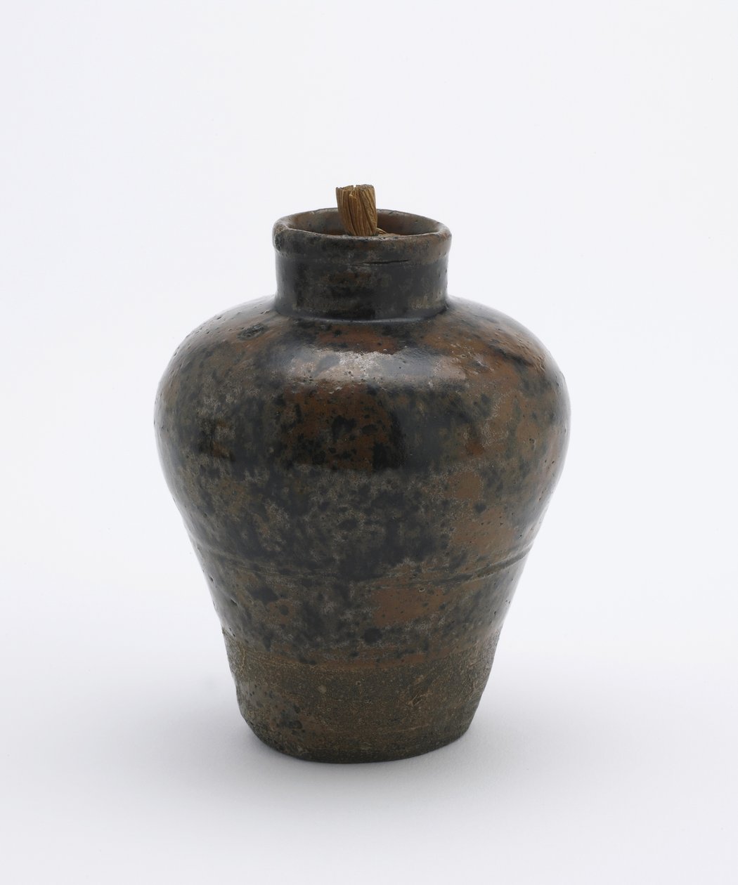 Tecaddie, i burkform, används som flaska för godiskellets, Aichi-prefekturen, Edo-period (keramik) av Japanese School