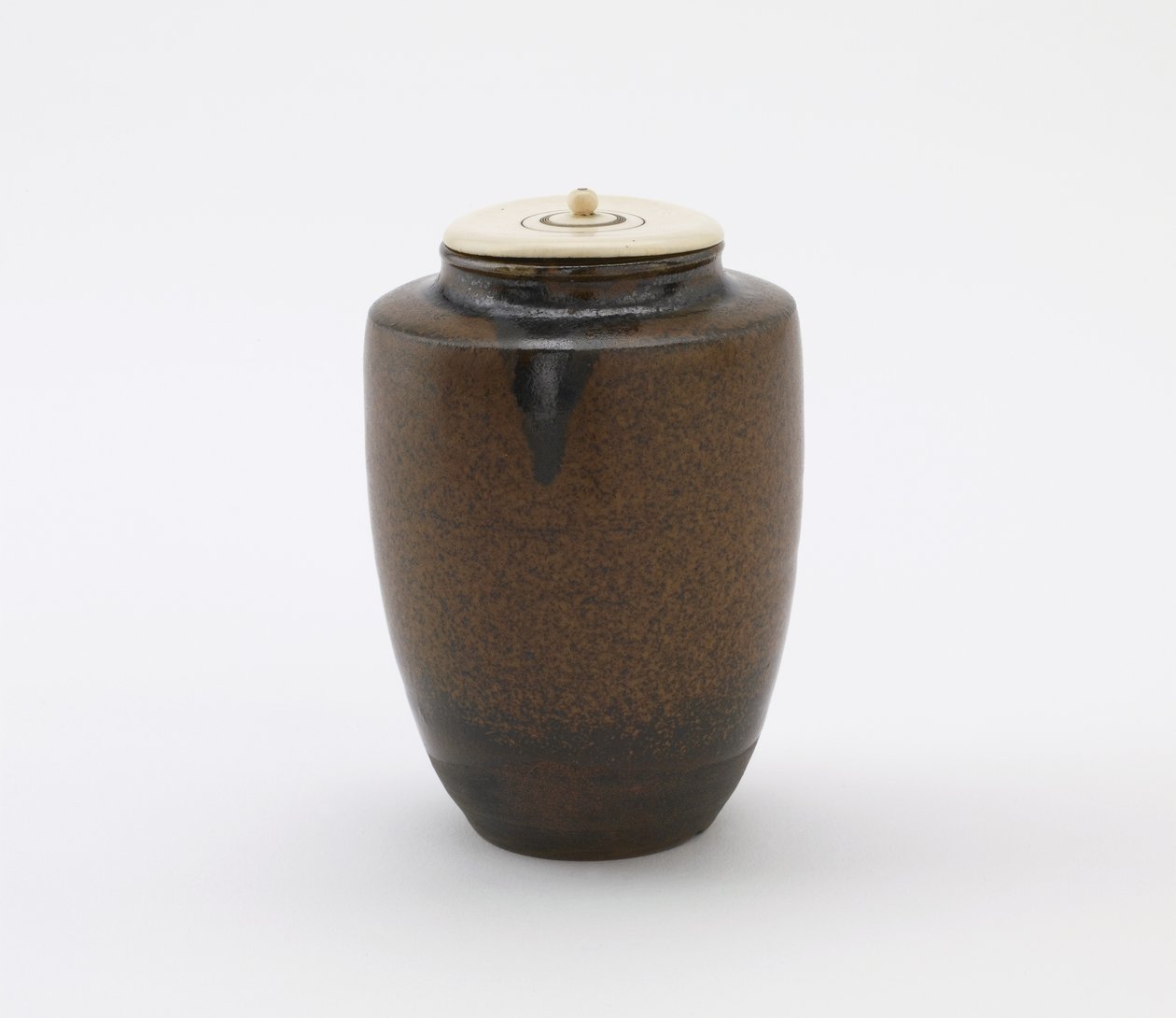 Tea caddie, katatsuki typ, Edo period (keramik) av Japanese School