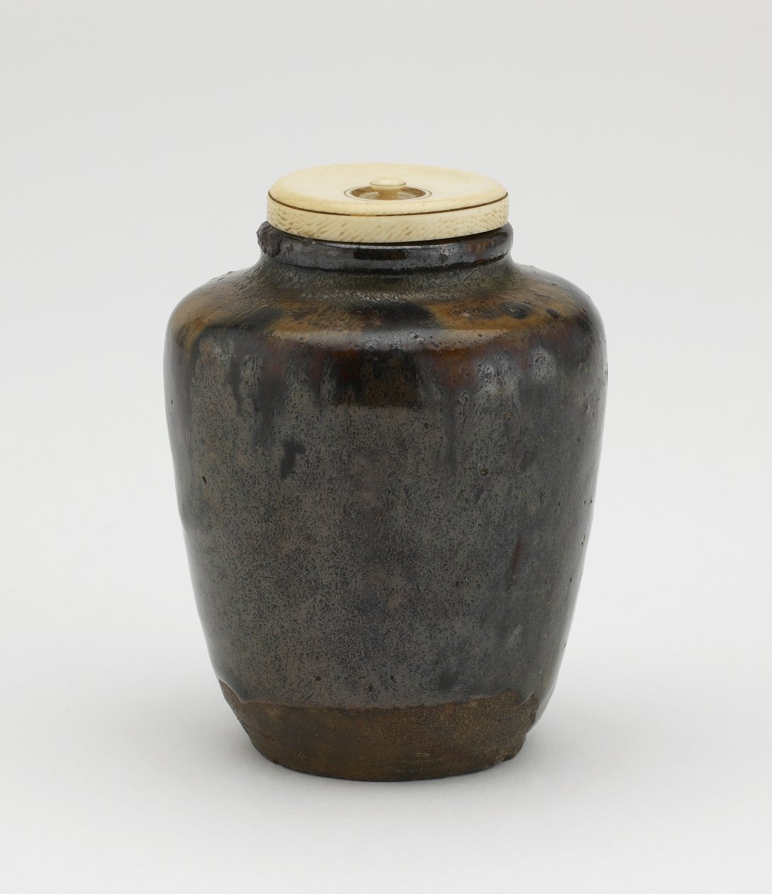 Tecaddie, katatsuki-typ, Seto, Aichi-prefekturen, Edo-perioden, mitten av 1600-talet (keramik) av Japanese School