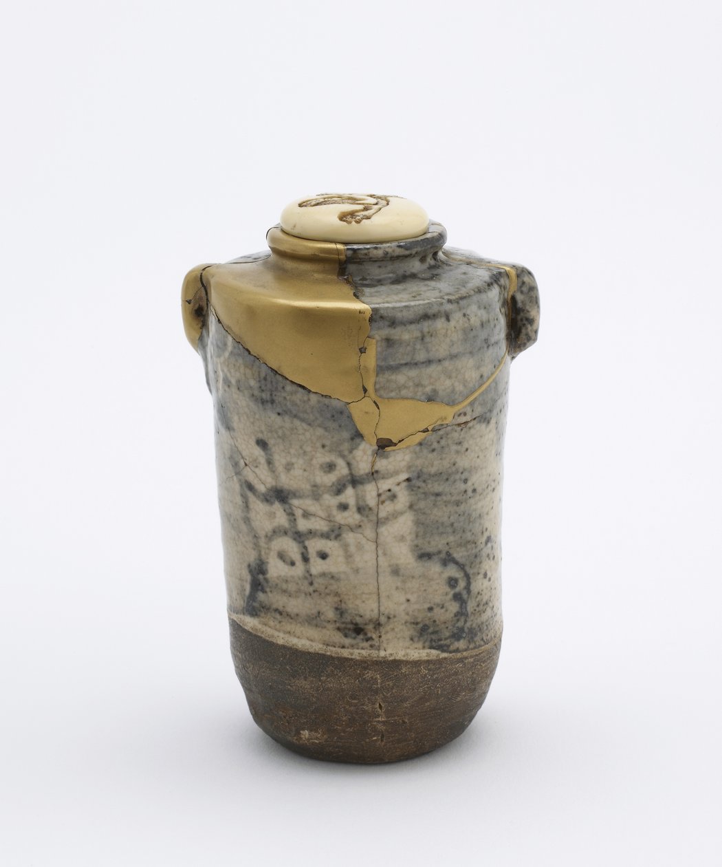 Tecaddie med två luggar, i Oribe-stil, Kyoto, Kyoto-fu, Edo-period, sent 1600-tal eller tidigt 1800-tal (keramik) av Japanese School