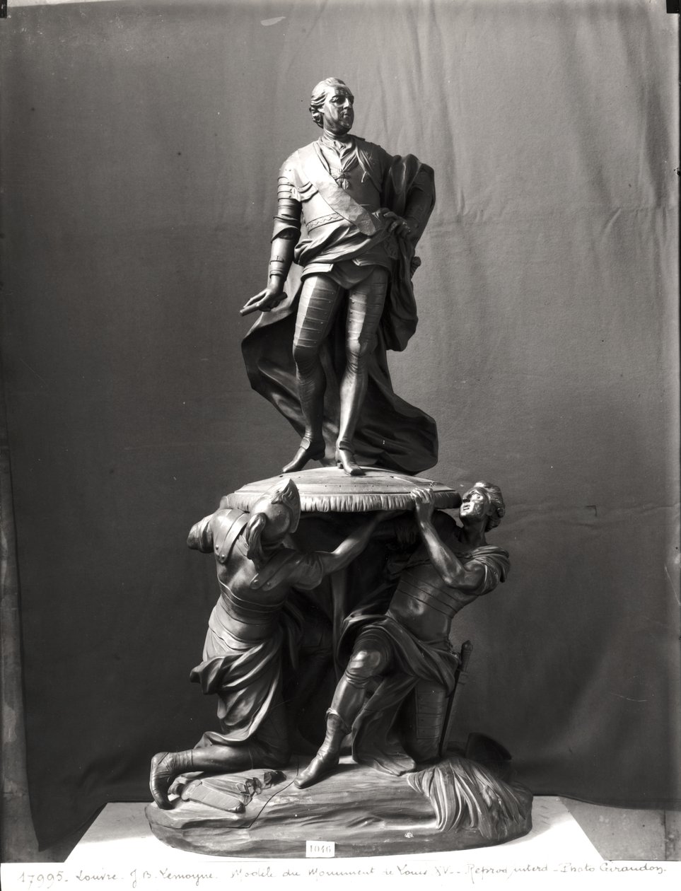 Modell till monumentet för Ludvig XV (1710-74) på Place Royale i Rouen, 1772 (brons) av Jean Baptiste II Lemoyne