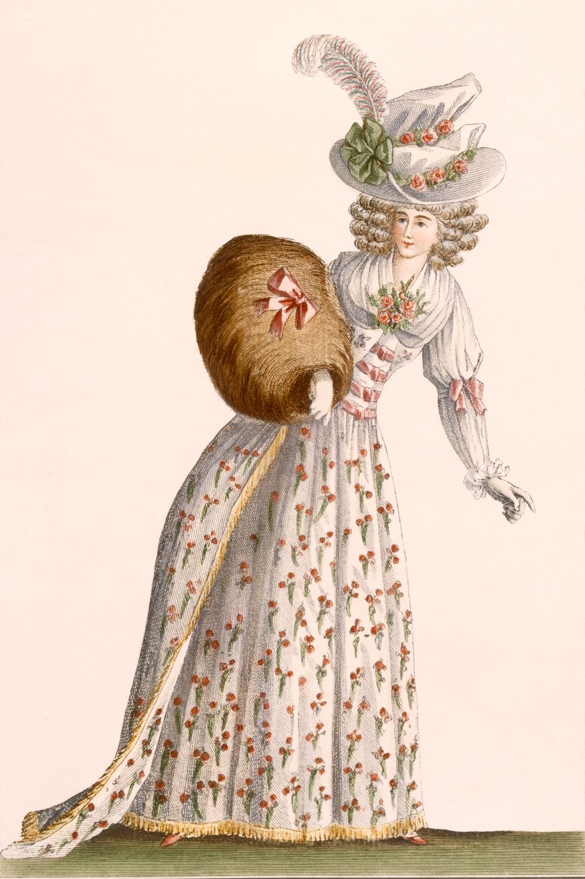 Damklänning broderad med små blommor, från "Galeries des Modes et Costumes Francais", ca 1778-87 99:beklädnad; klädsel; traditionell klädsel; traditionell dräkt; mode; illustration; c av Jean Florent Defraine