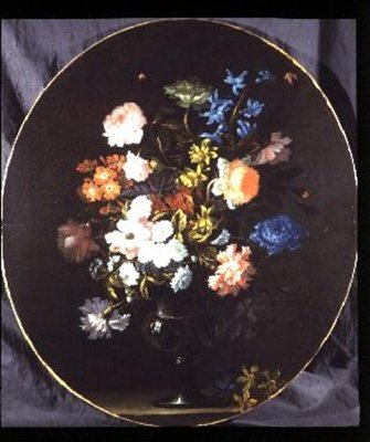 Stilleben av blommor inklusive rosor, nejlikor och hyacinter i en glasvas (oval) av Jean Baptiste Monnoyer