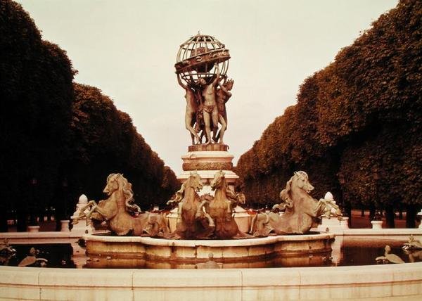 The Four Quarters of the World, ca 1873 (marmor) av Jean Baptiste Carpeaux