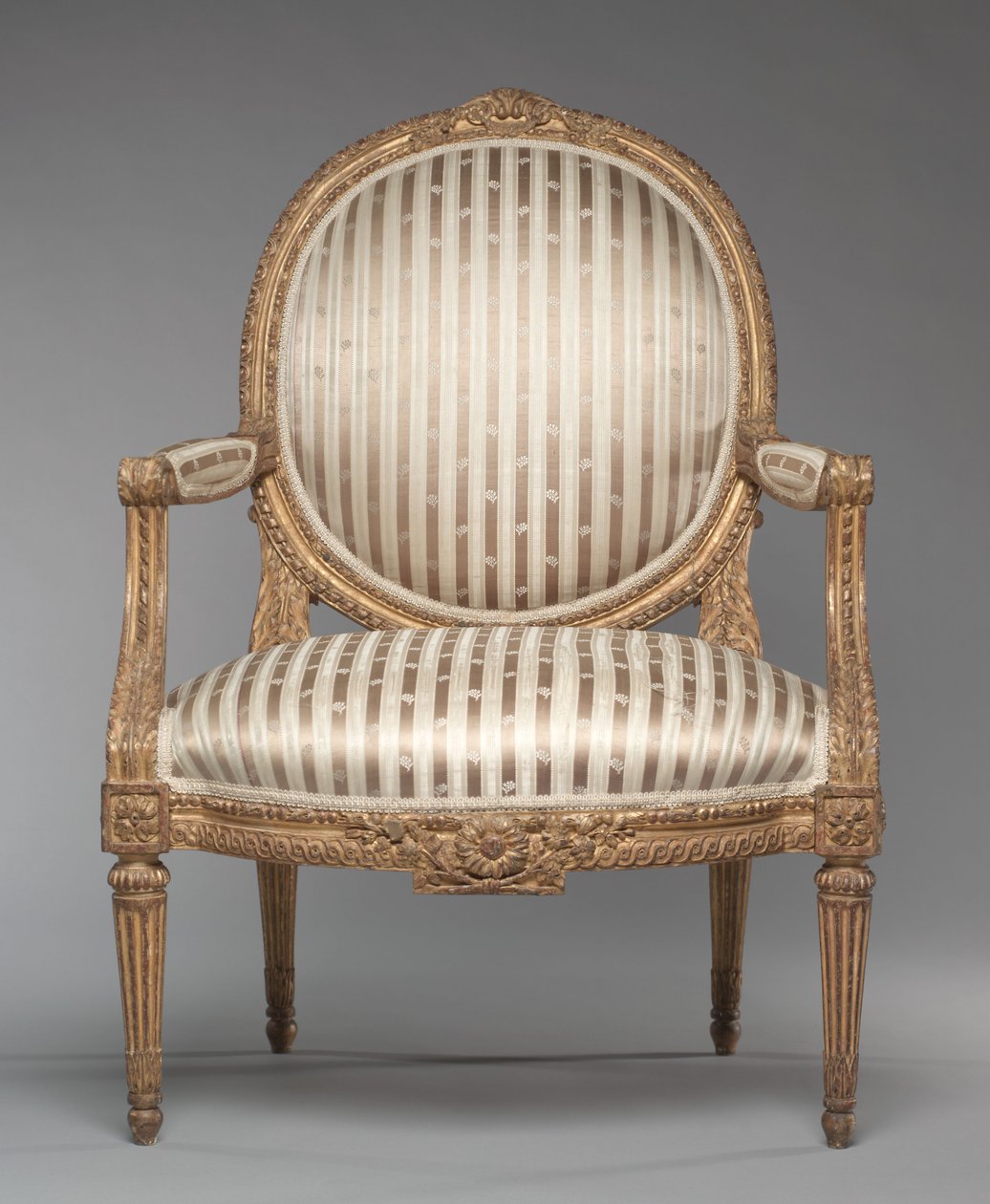 Fåtölj (Fauteuil), c.1765 (snidat och förgyllt trä) av Jean Baptiste Tilliard