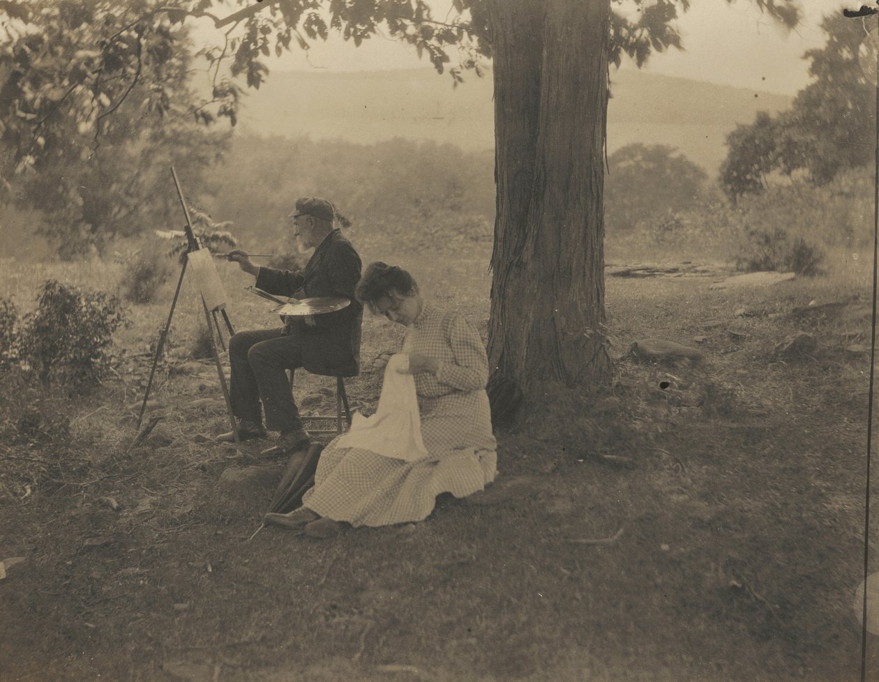 Kvinna syr, man målar,1900 (foto) av Jean Bernard