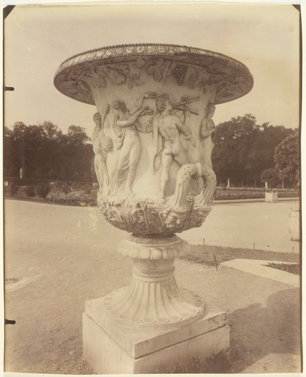 Versailles, vas av Jean Eugène Auguste Atget