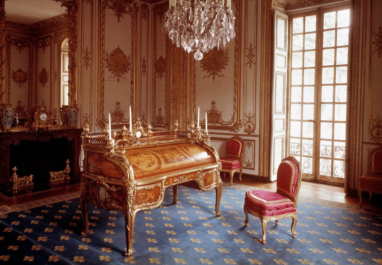 Louis XV-stil: kontor med cylindrar i Louis XV:s invändiga skåp realiserat av Jean Francois Oeben (1720-1763) och Jean Henri Riesener (1734-1806) 1760-1769 Versailles, musee du chateau av Jean Francois Oeben