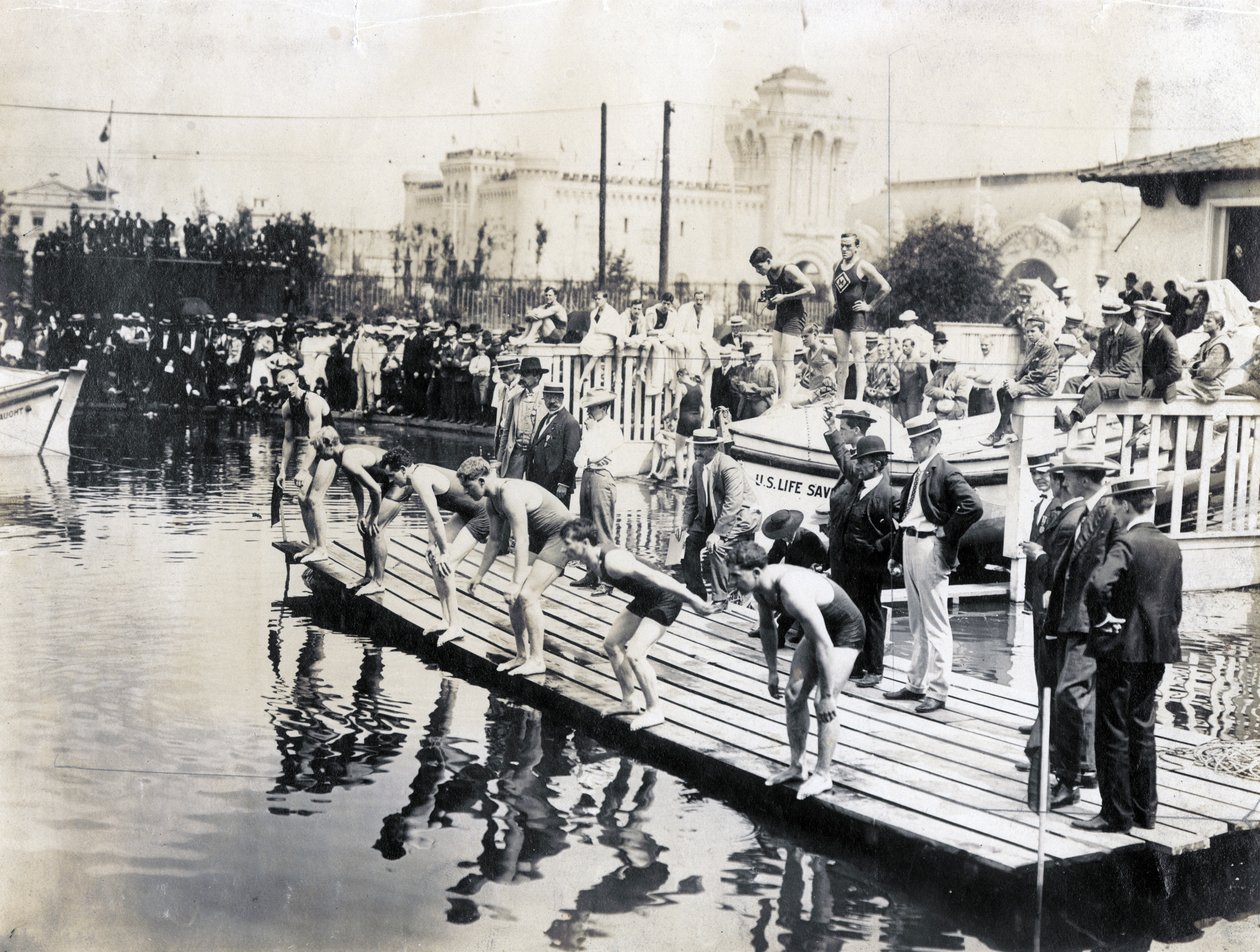 Början av 100 gårdens simbock, mästerskapsvärme, Zoltan Holoway of Ungern (Extreme Left), Vinnare vid OS 1904 av Jessie Tarbox Beals