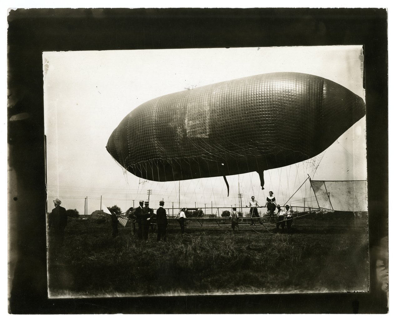 Luftskepp "California Arrow" av Jessie Tarbox Beals