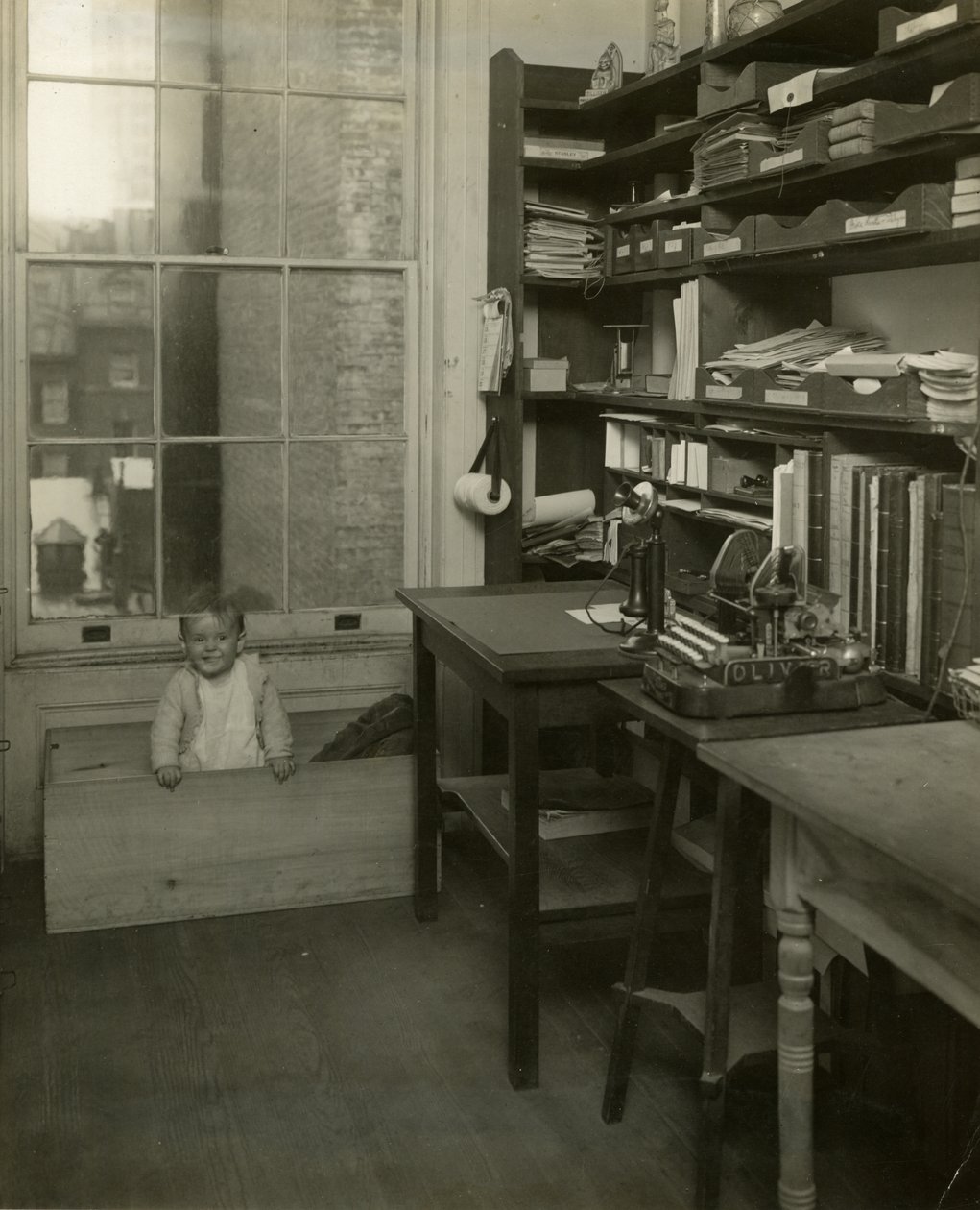 10 april av Jessie Tarbox Beals