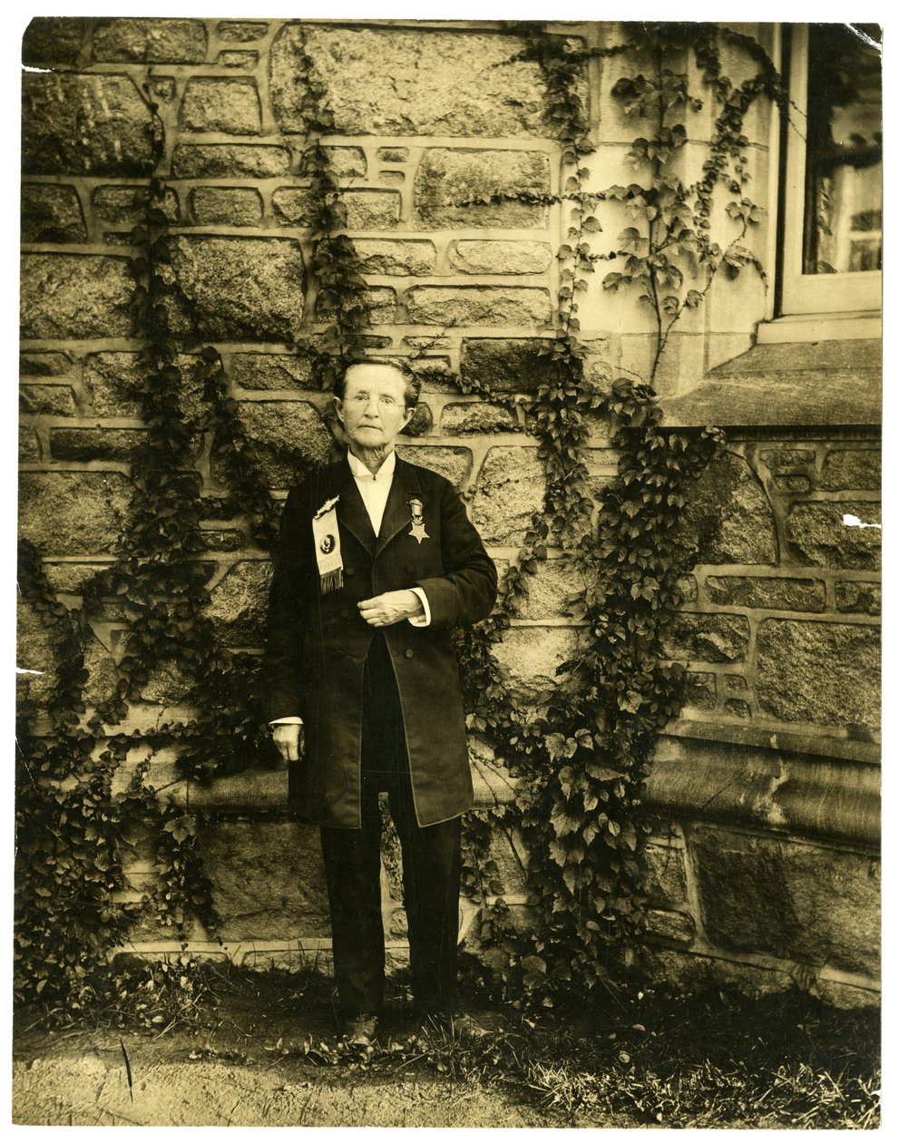 Dr Mary Walker, en av de första kvinnliga läkarna som har rätt att bära manskläder av Jessie Tarbox Beals