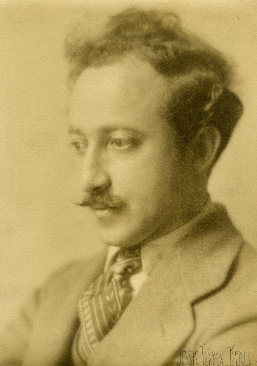 Joseph Auslander, poet, ca 1925-27 (foto av gelatinsilver) av Jessie Tarbox Beals