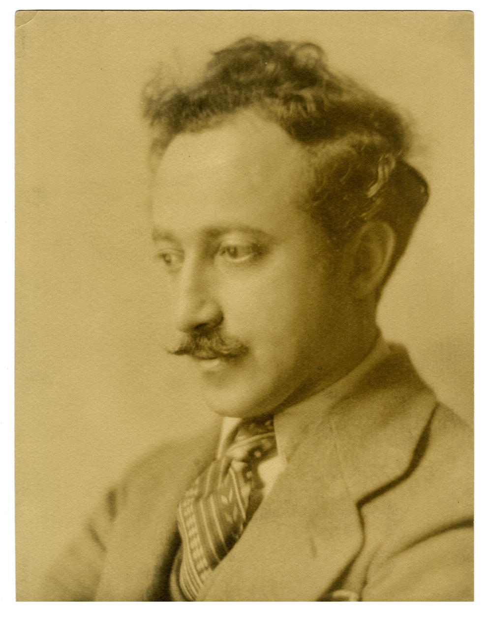 Joseph Auslander, poet, ca 1925-27 av Jessie Tarbox Beals