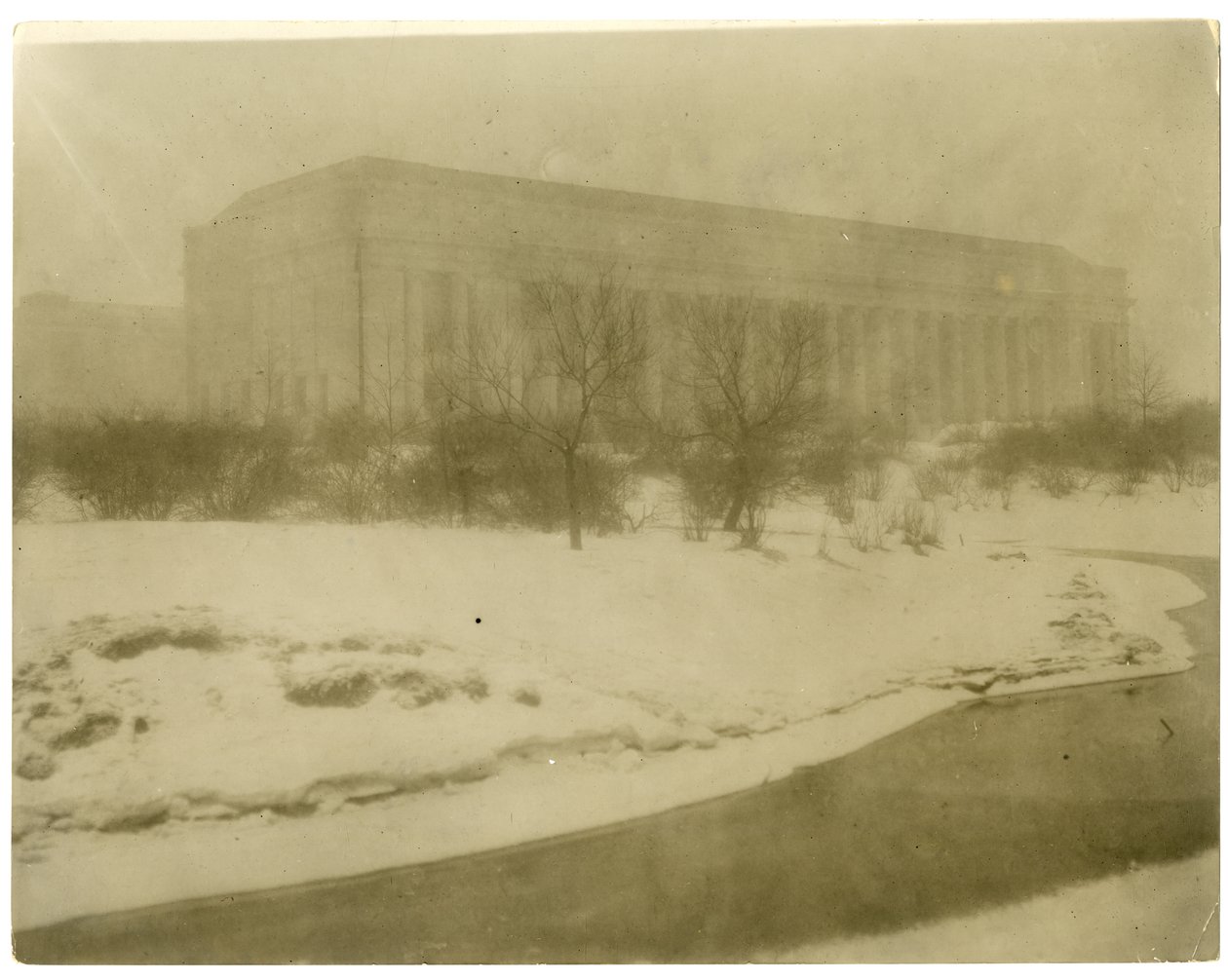 Museum of Fine Arts, Boston, USA, ca 1902-10 (foto av gelatinsilver) av Jessie Tarbox Beals