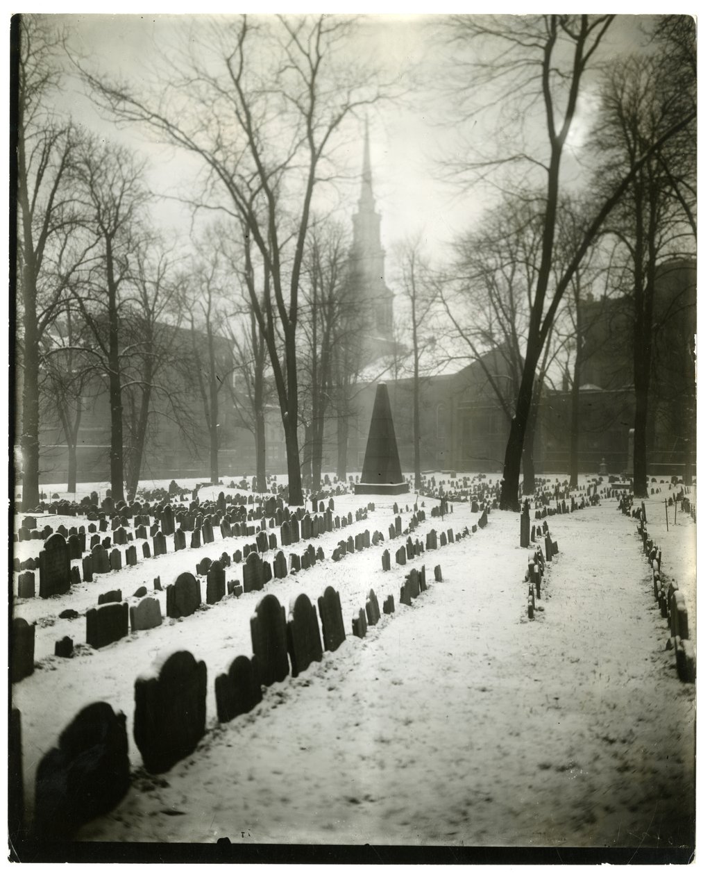 Old Granary Burying Ground Boston, USA, ca 1902-10 (foto av gelatinsilver) av Jessie Tarbox Beals