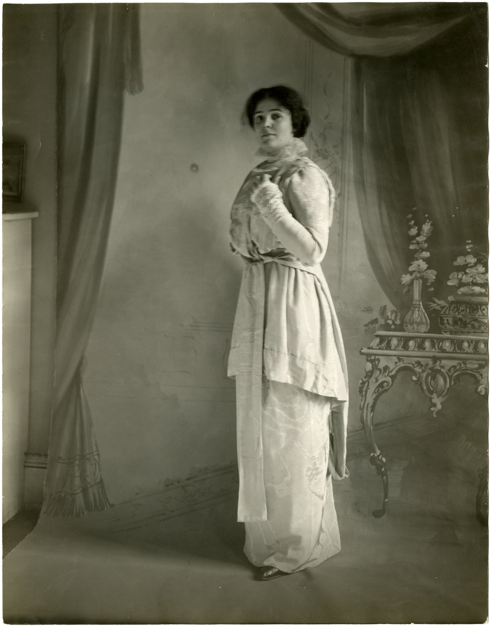Orchid moire, Maurice, ca 1905-18 (foto av gelatinsilver) av Jessie Tarbox Beals