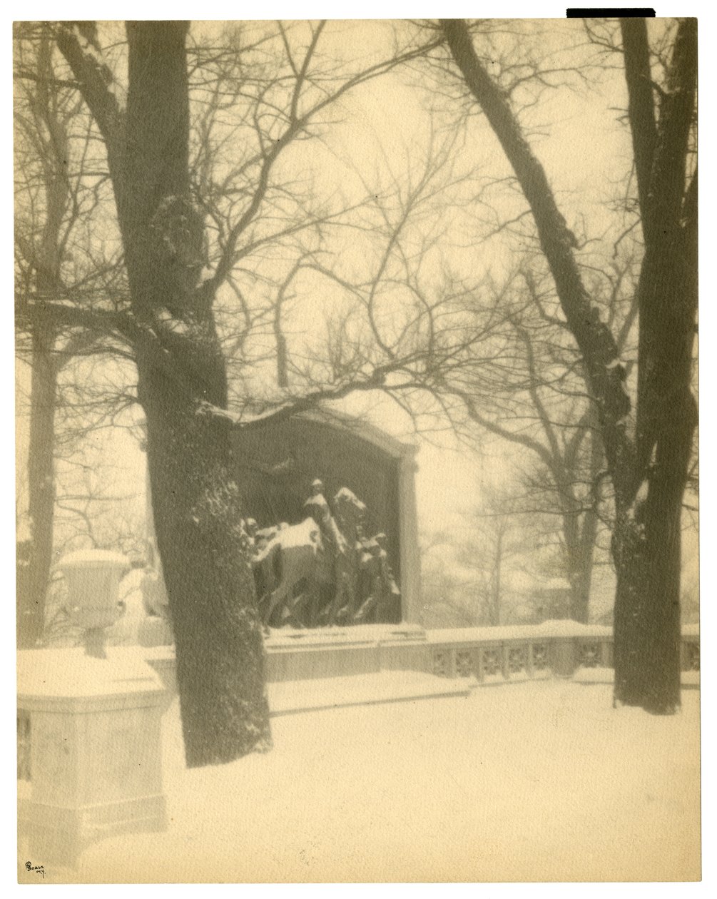 Shaw Memorial, Boston, USA, ca 1902-10 (foto av gelatinsilver) av Jessie Tarbox Beals