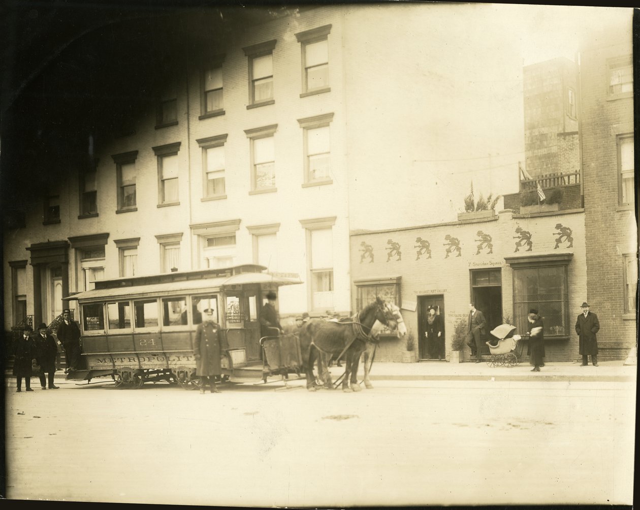 Sheridan Square, New York, USA, ca 1905-40 (gelatinsilverfoto) av Jessie Tarbox Beals