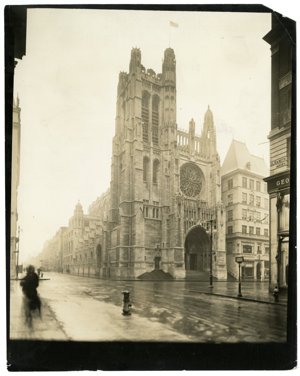 St Thomas Church, New York, USA, ca 1905-40 (foto av gelatinsilver) av Jessie Tarbox Beals