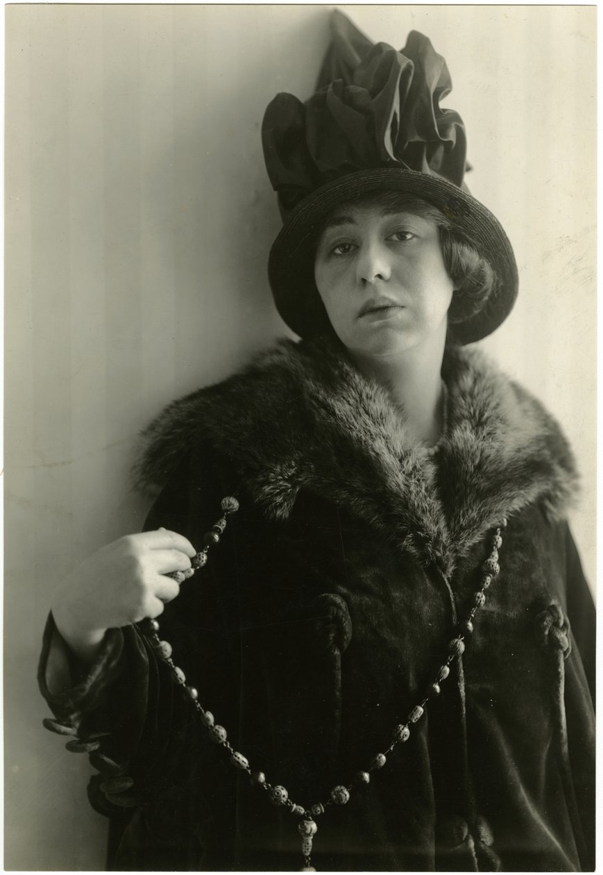 Zoë Akins, författare till Déclassée, c.1905-40 av Jessie Tarbox Beals