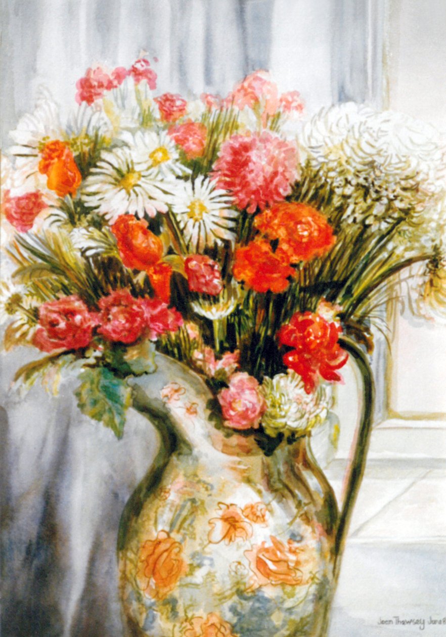 Blandade blommor med krysantemum i en kanna, av Joan Thewsey