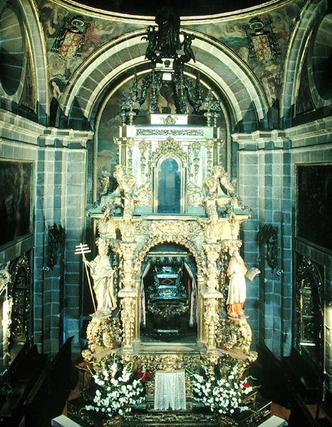 Begravningsmonument i kapellet i San Segundo av Joaquin de Churriguera