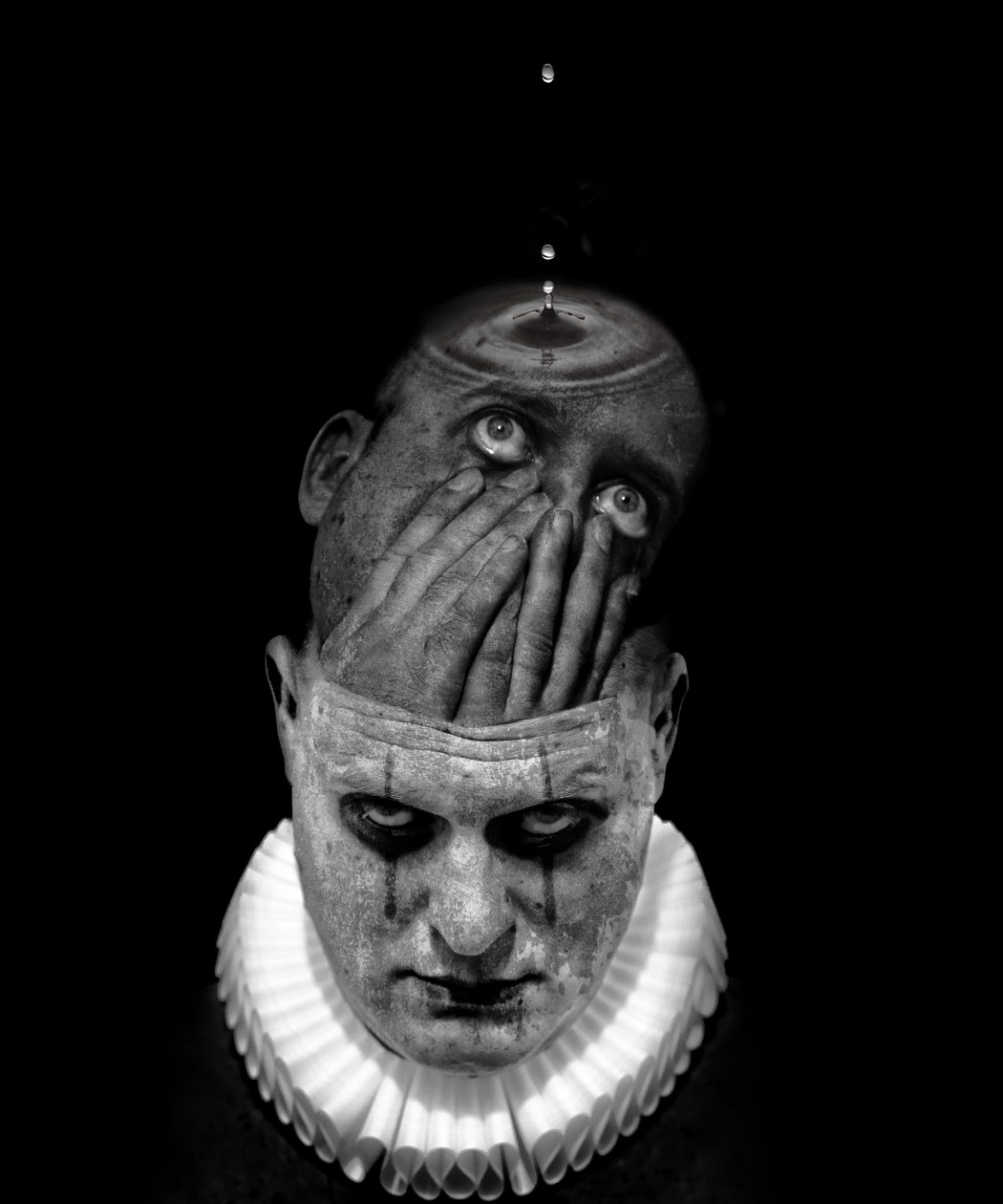 A clowns death (serie), 2014 (fotokonst digital konst) av Johan Lilja