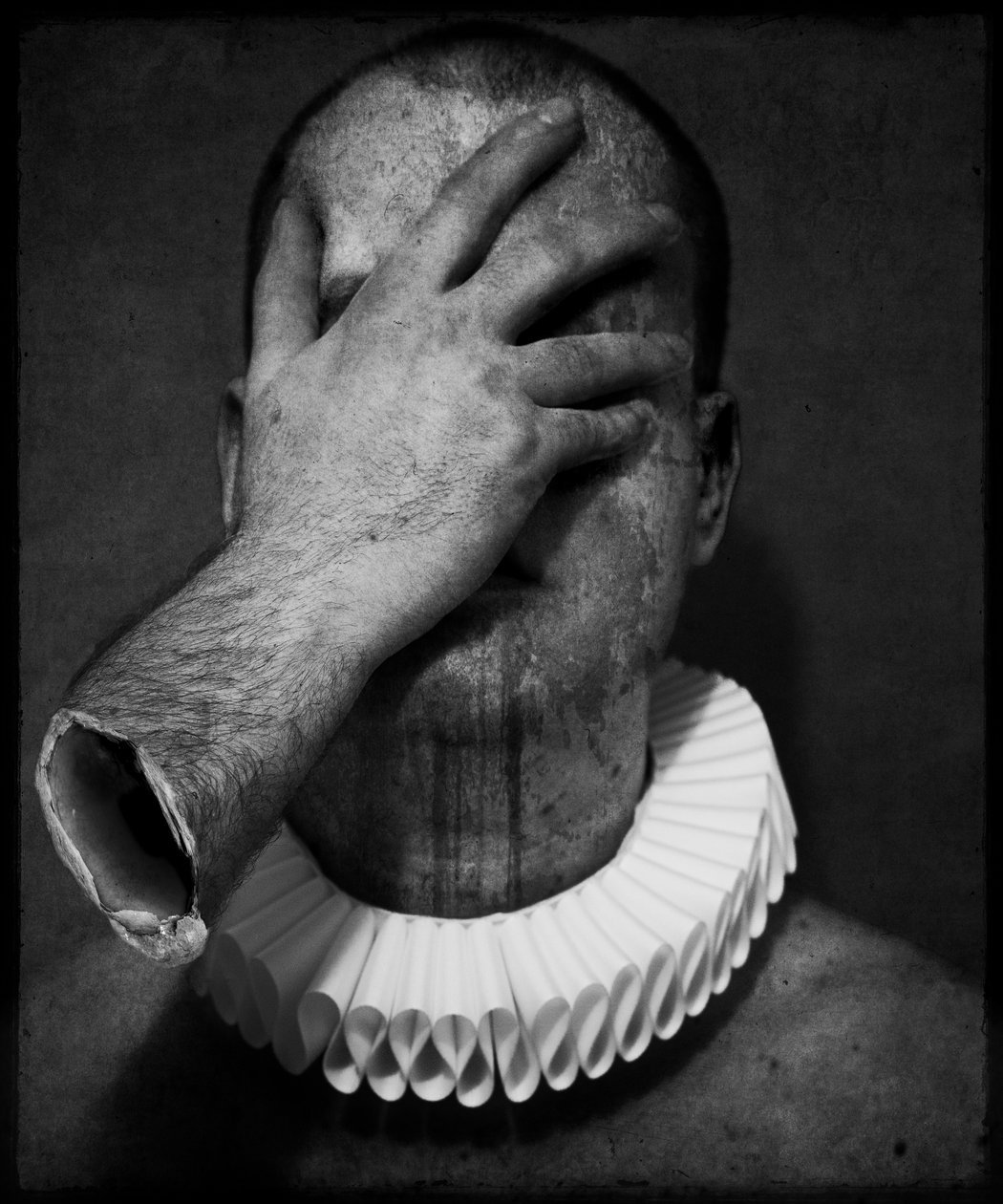 A clowns death (serie), 2014 (fotokonst digital konst) av Johan Lilja